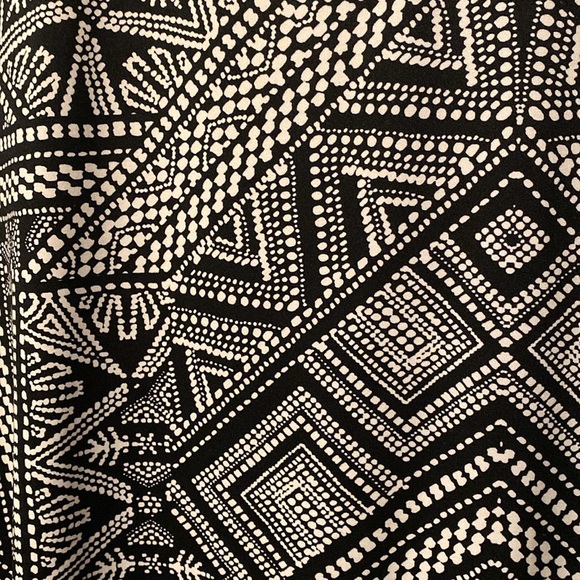 Pattern Dress - Picture 3 of 3